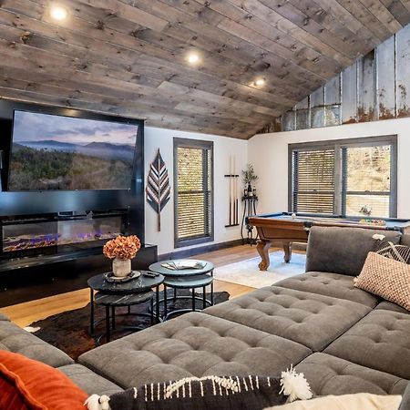 New Rustic Luxe Cabin Billiards Spa Near Gsmnp Townsend Exterior foto