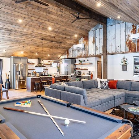New Rustic Luxe Cabin Billiards Spa Near Gsmnp Townsend Exterior foto
