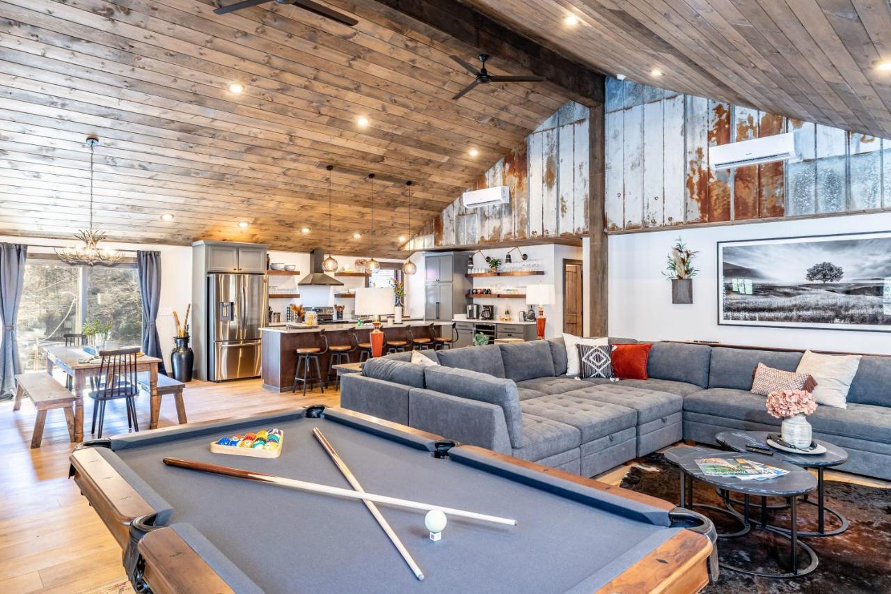 New Rustic Luxe Cabin Billiards Spa Near Gsmnp Townsend Exterior foto