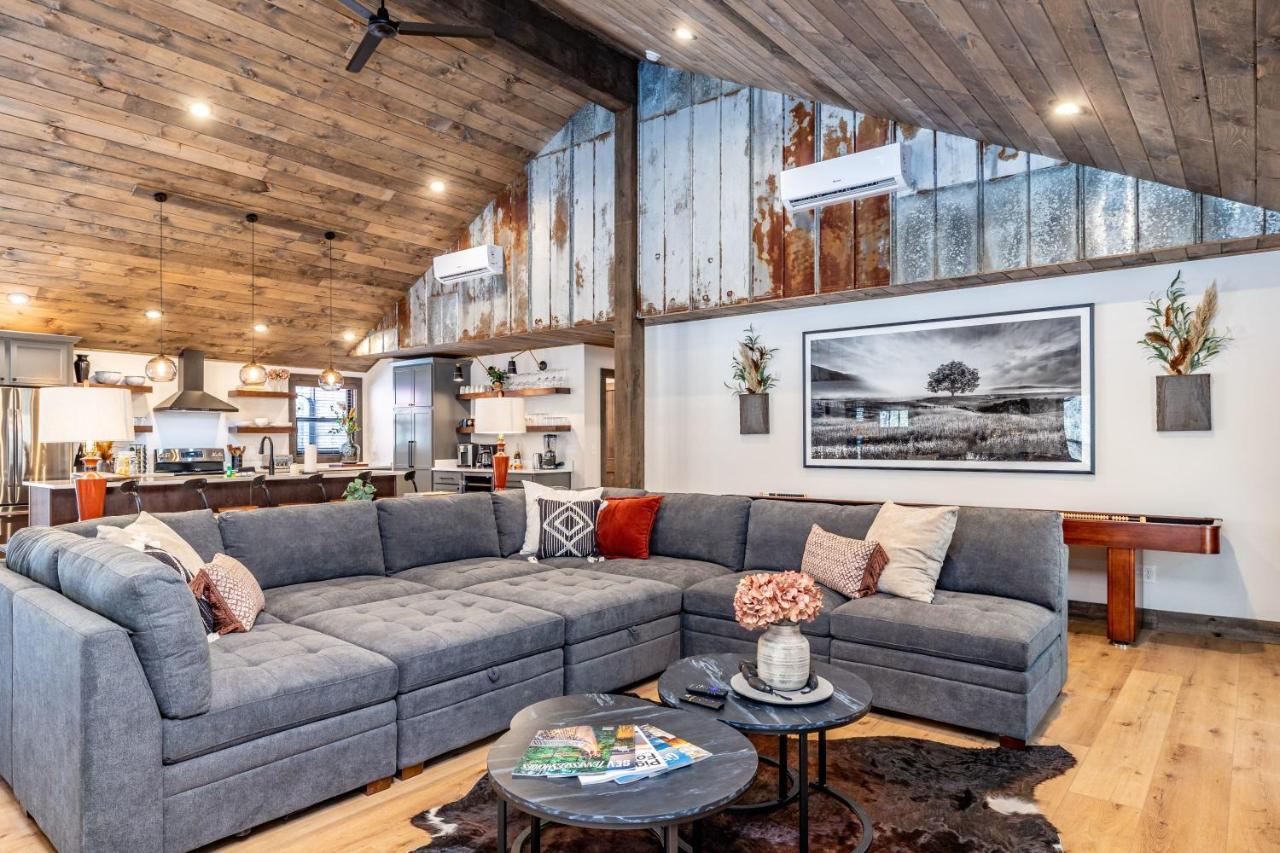 New Rustic Luxe Cabin Billiards Spa Near Gsmnp Townsend Exterior foto