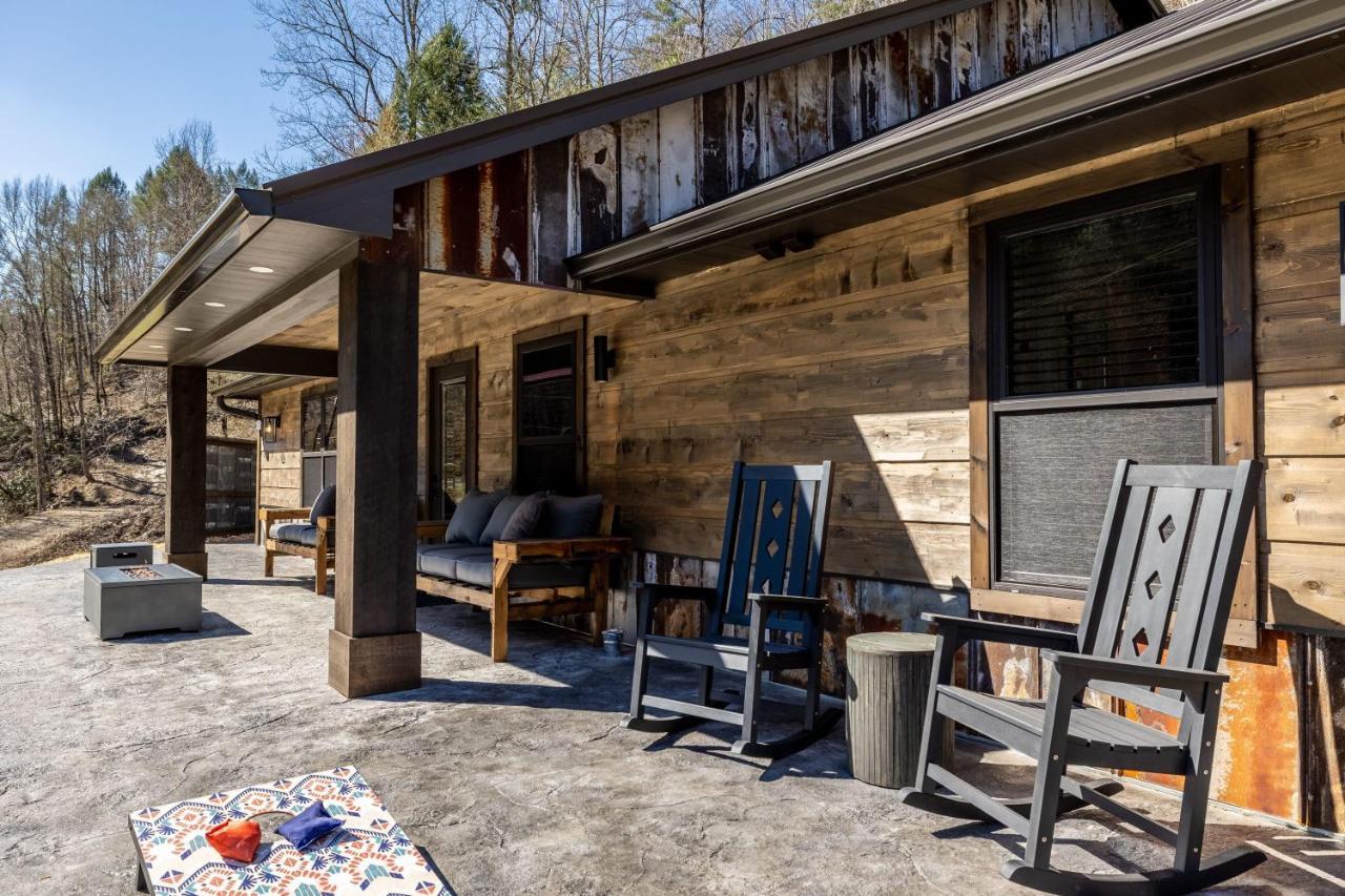 New Rustic Luxe Cabin Billiards Spa Near Gsmnp Townsend Exterior foto
