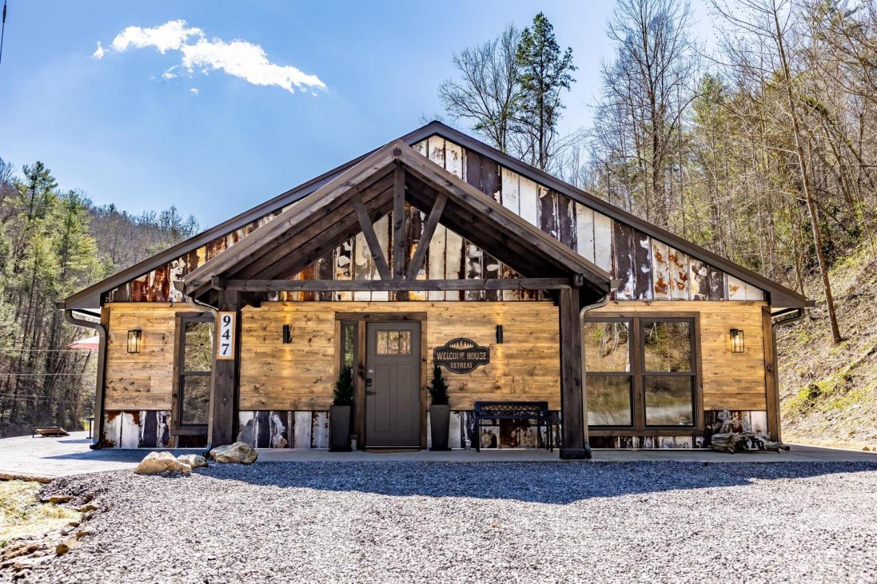 New Rustic Luxe Cabin Billiards Spa Near Gsmnp Townsend Exterior foto